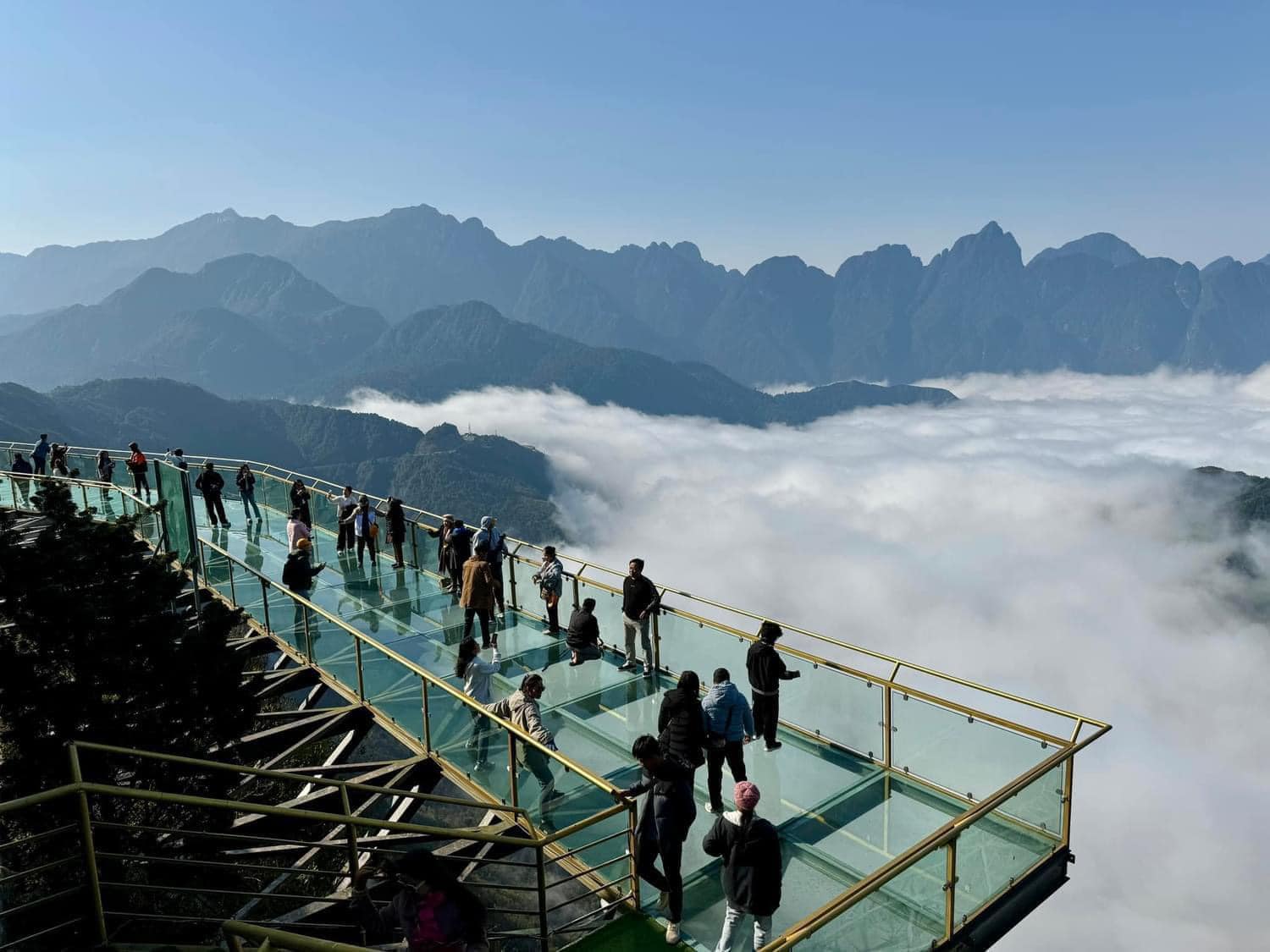 Cầu Kính Sun World Fanipan Legend Sapa