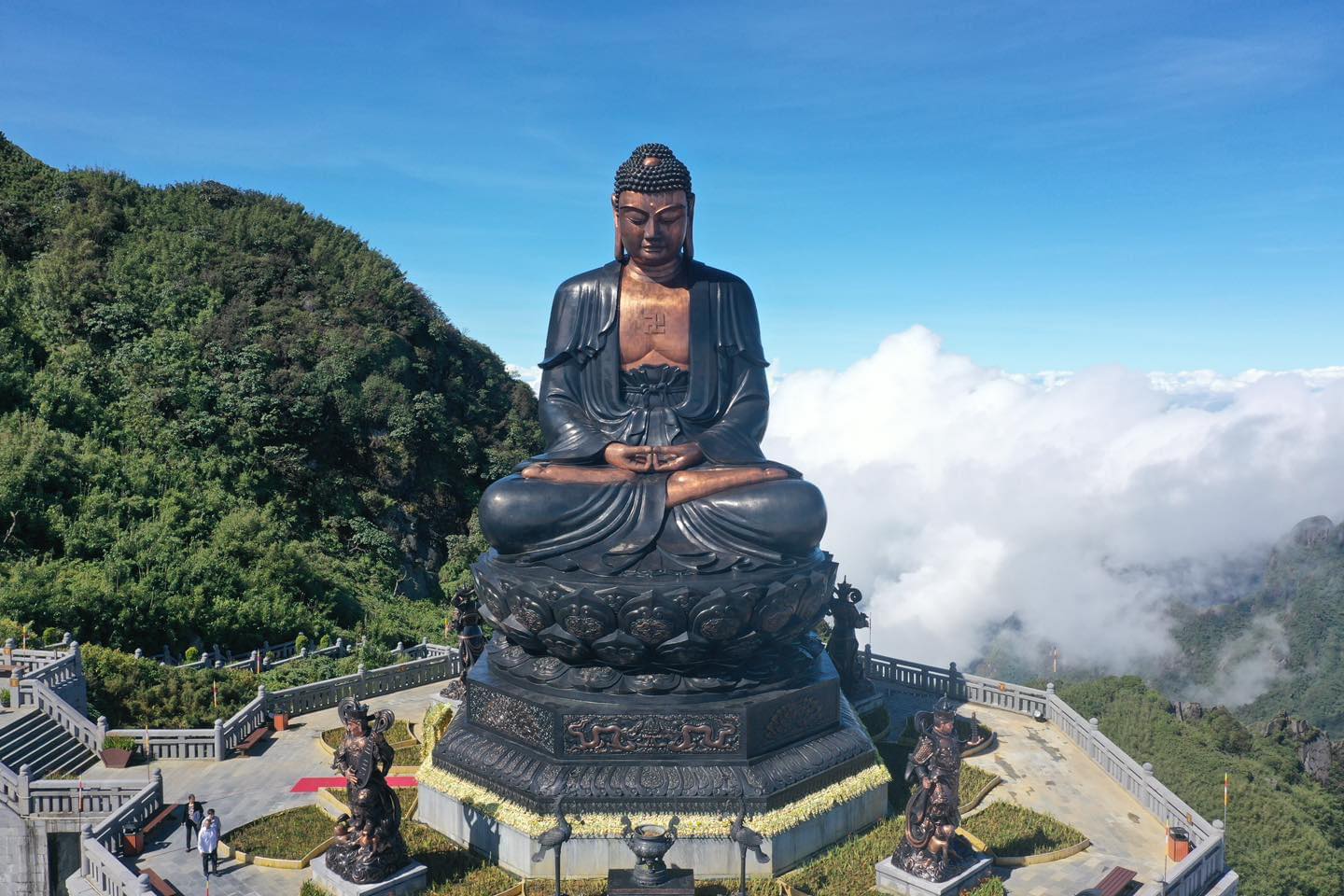 Nóc nhà Đông Dương Sun World Fanipan Legend Sapa