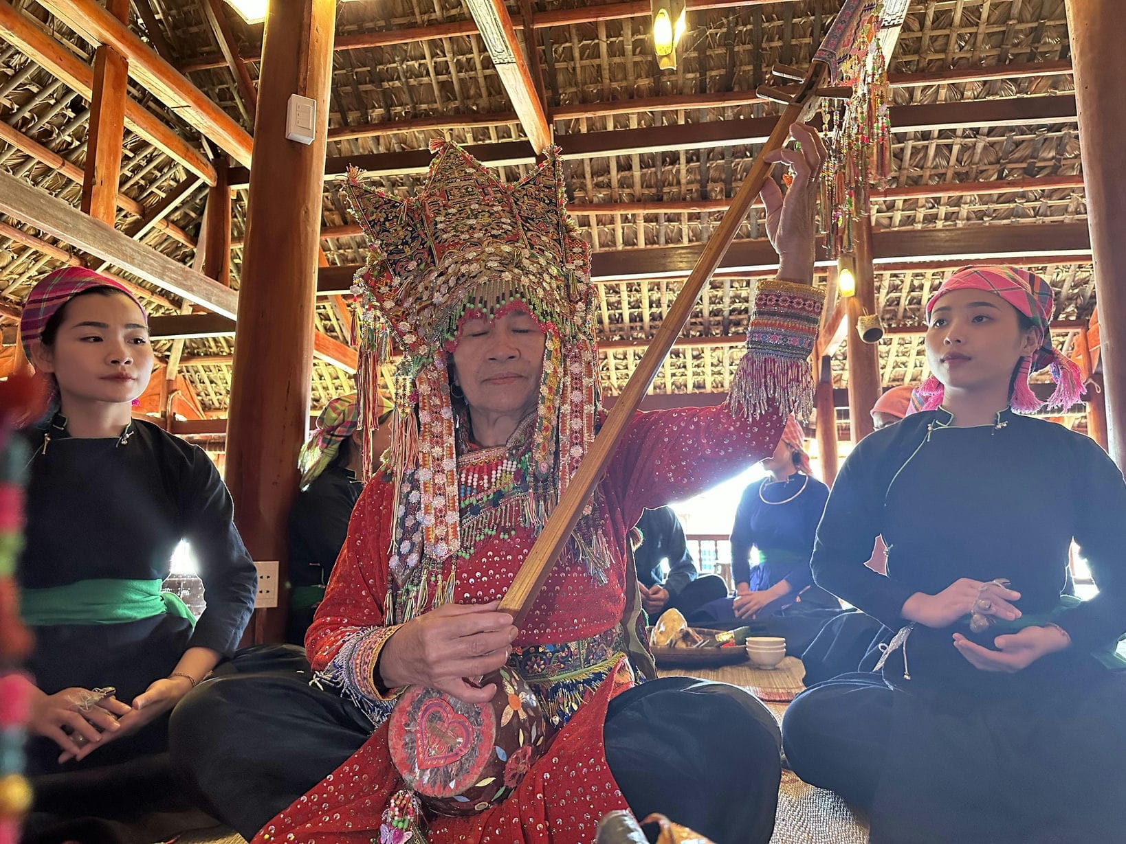 Hát Then của người Tày tại Bản Mây Fansipan